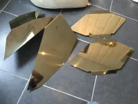 Réalisation peinture encre or sur toles inox pour la réalisation d'une banque d'accueil  en collaboration avec l'entreprise METALOBIL de Rezé (2)