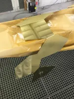 Réalisation peinture encre or sur toles inox pour la réalisation d'une banque d'accueil  en collaboration avec l'entreprise METALOBIL de Rezé (8)