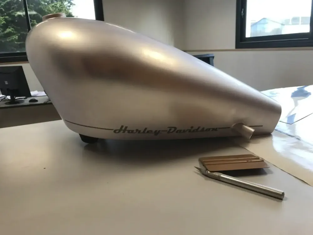 Harley – Chrome vert & lettrage déco (7)