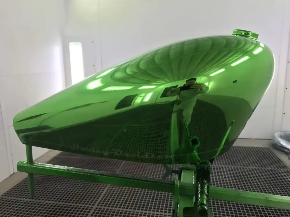 Harley – Chrome vert & lettrage déco (12)