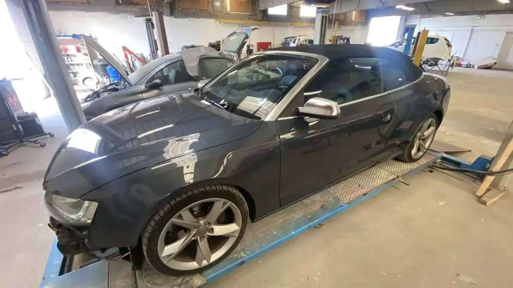 Audi A5 Cabriolet – Carrosserie, peinture, changement de couleur (69)