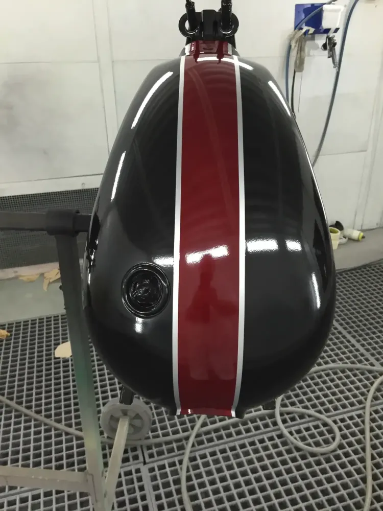 Triumph Bonneville – Déco Café Racer mate (5)