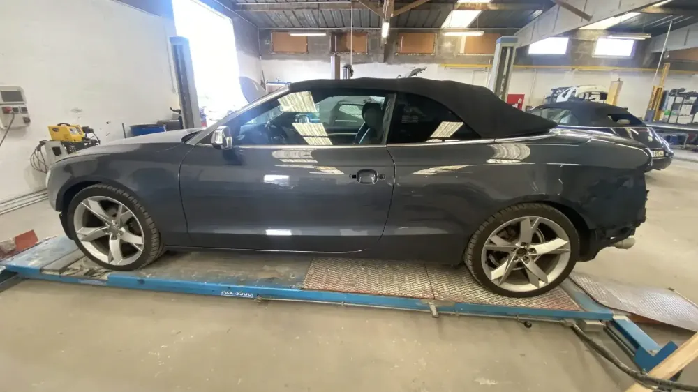 Audi A5 Cabriolet – Carrosserie, peinture, changement de couleur (86)