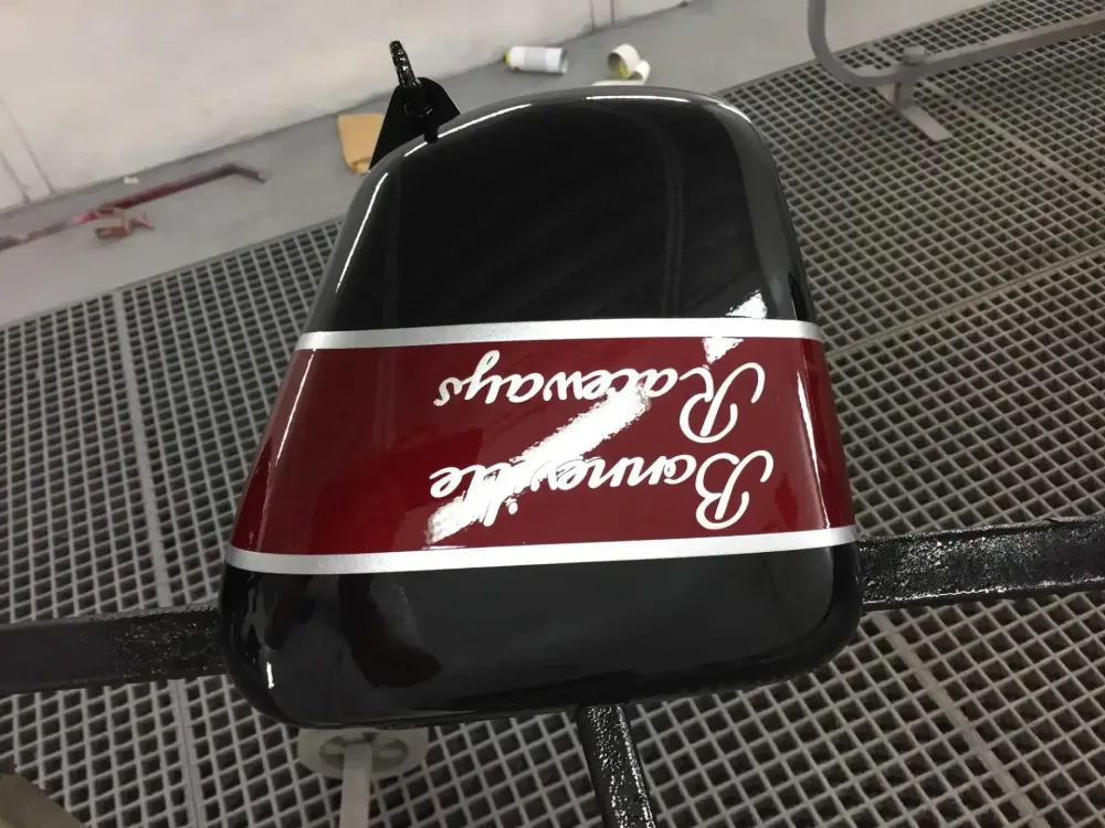 Triumph Bonneville – Déco Café Racer mate (2)