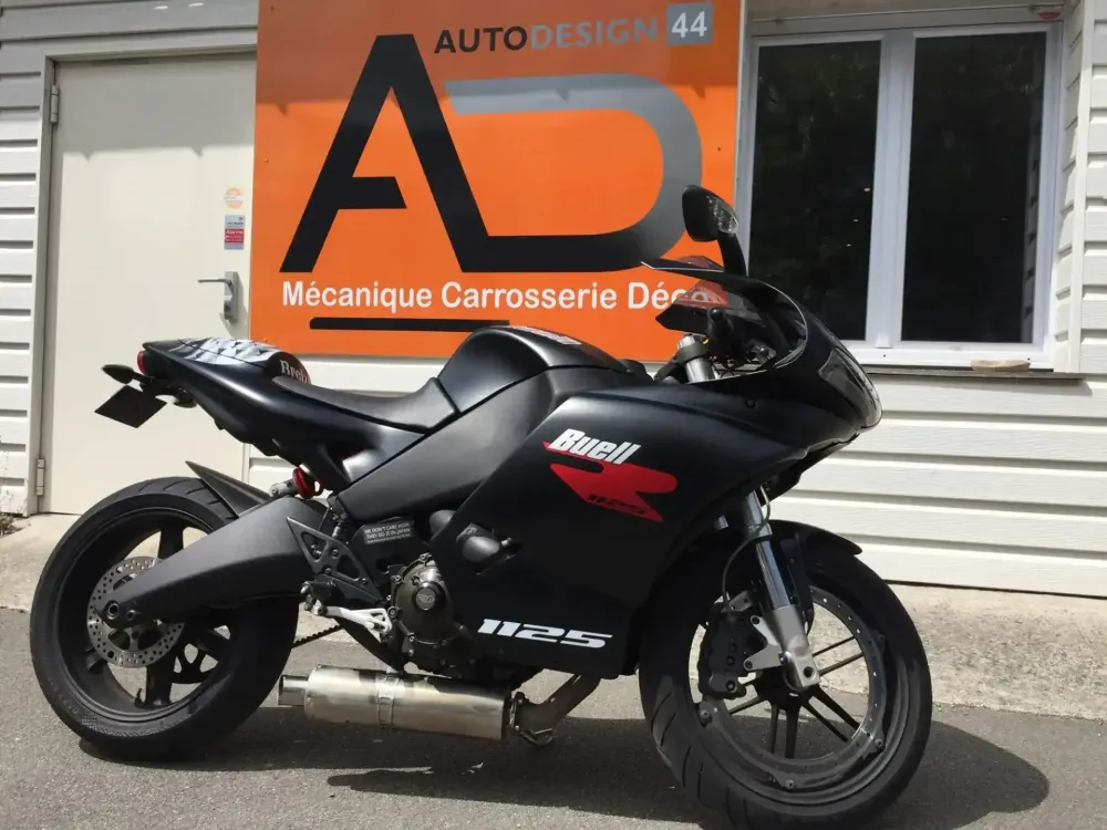 Buell « Bretagne » – Peinture aérographie, vernis mat (Nantes 44) (12)