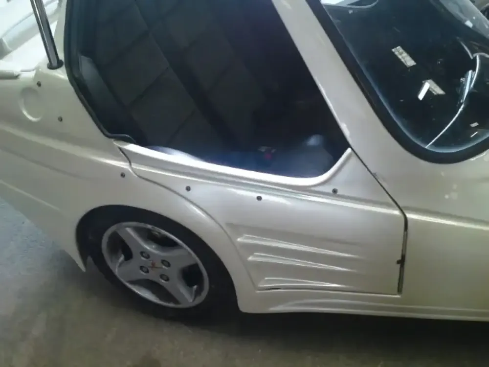 Peinture, réparation side-car (10)