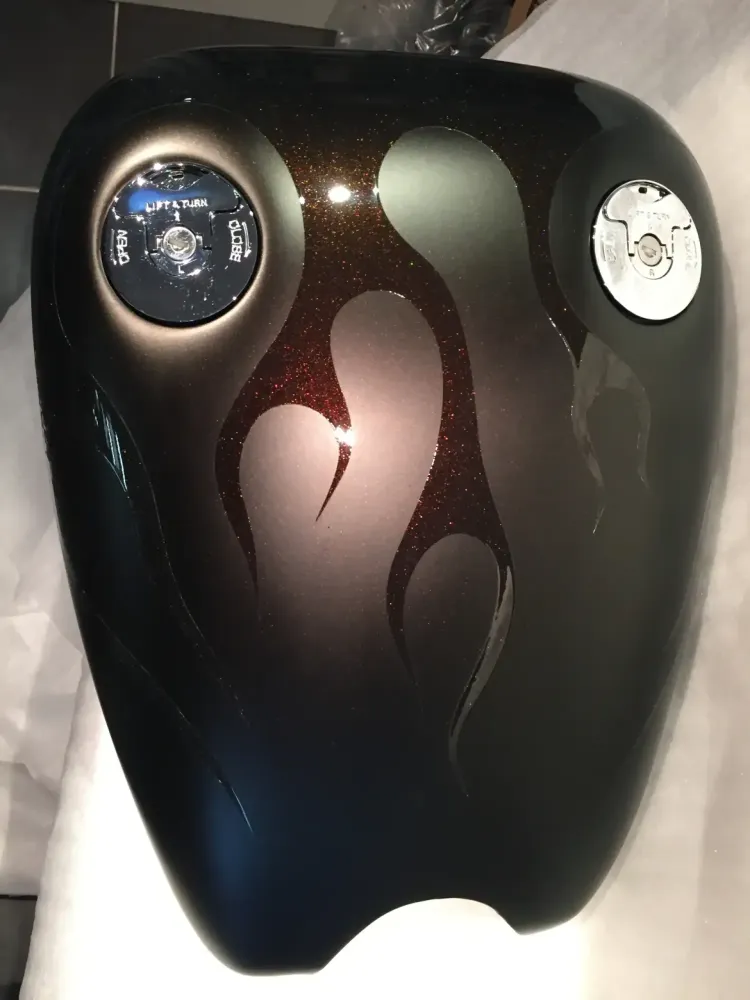 Harley – Flammes poudre caméléon, mat & brillant (20)