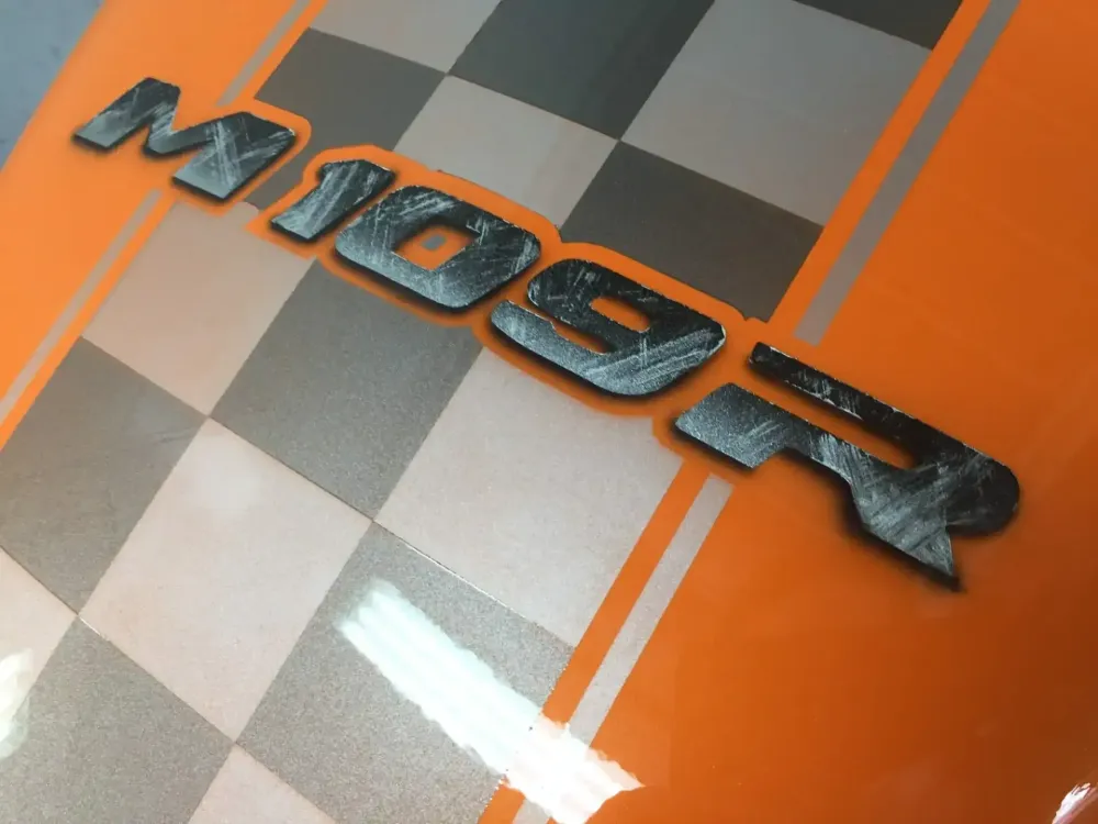 Suzuki Intruder Lamborghini – Peinture personnalisée (44)