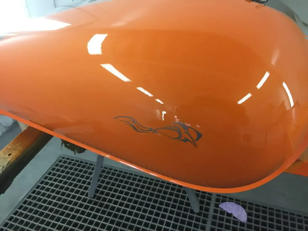 Suzuki Intruder Lamborghini – Peinture personnalisée (53)