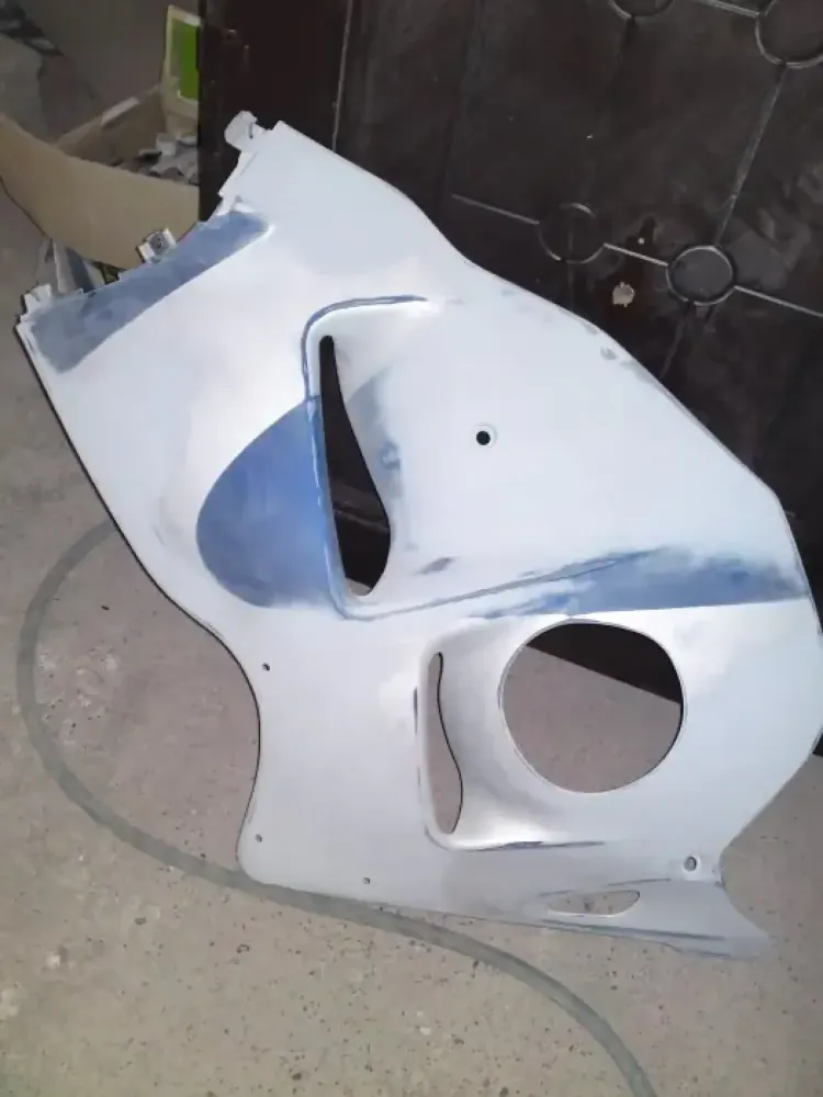 Peinture moto 1300 Hayabusa (14)