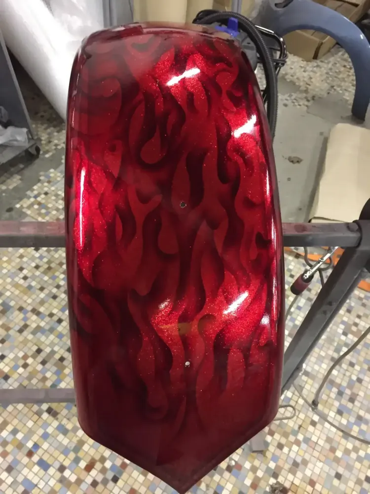 Harley – Metal flakes Candy Red, flammes True Fire (2)