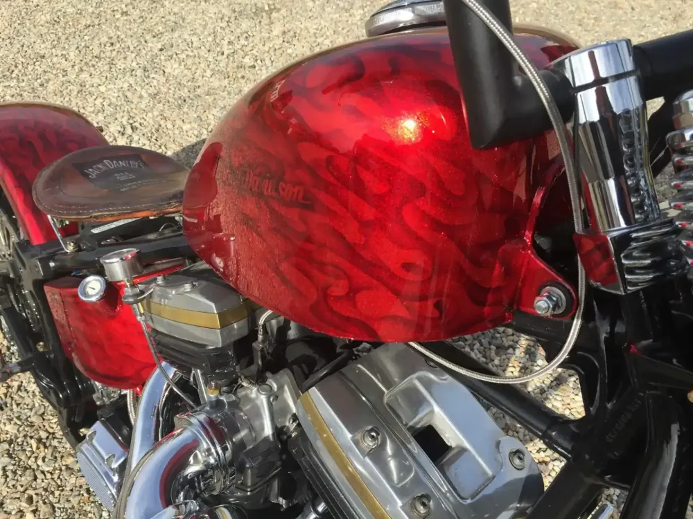 Harley – Metal flakes Candy Red, flammes True Fire (5)