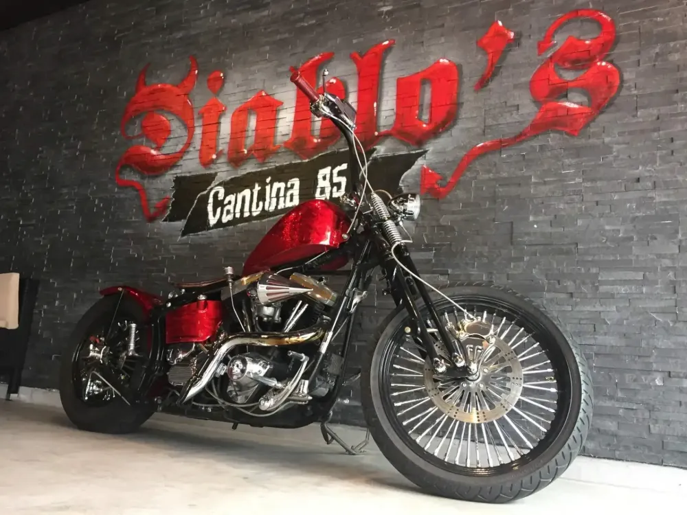 Harley – Metal flakes Candy Red, flammes True Fire (7)