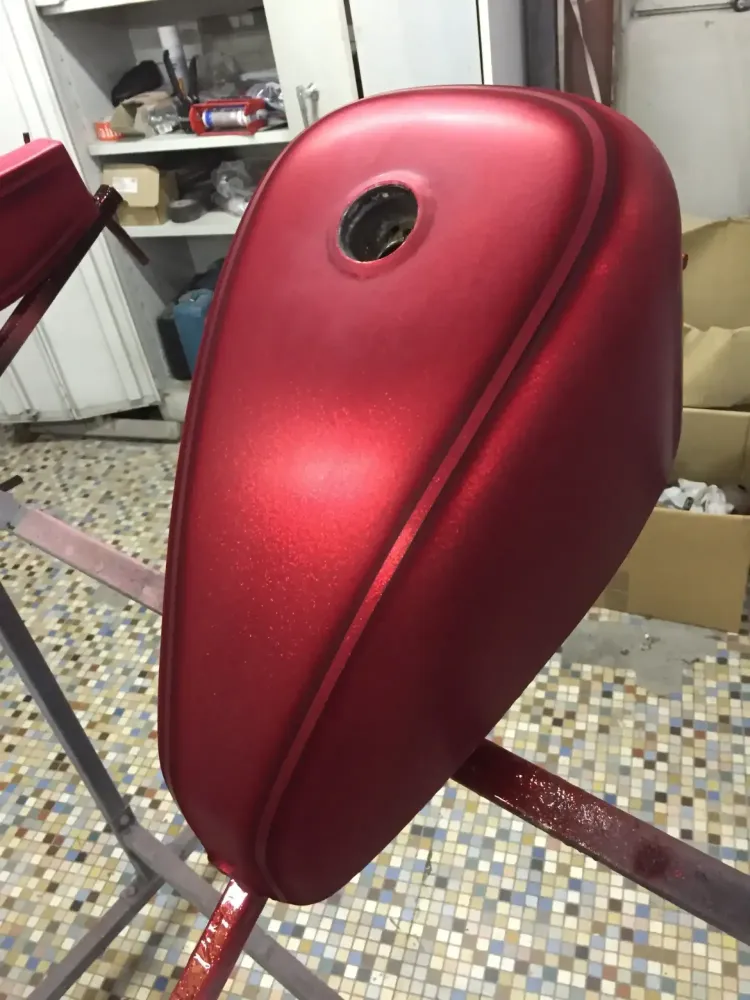 Harley – Metal flakes Candy Red, flammes True Fire (20)