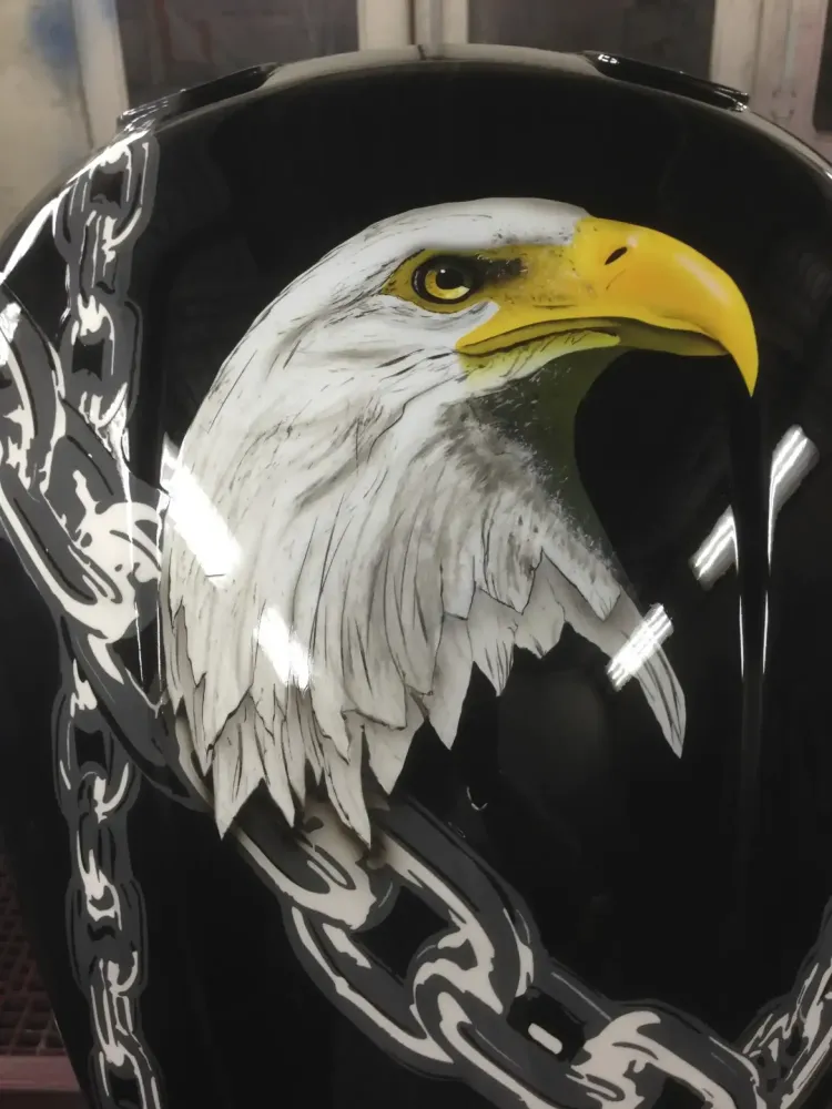 Harley V-Rod Muscle – Aérographie aigle & chaînes (12)