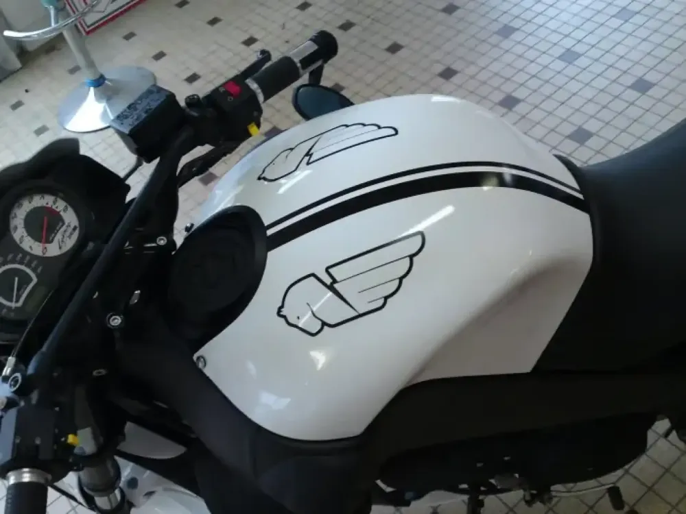 Buell peinture moto déco (3)