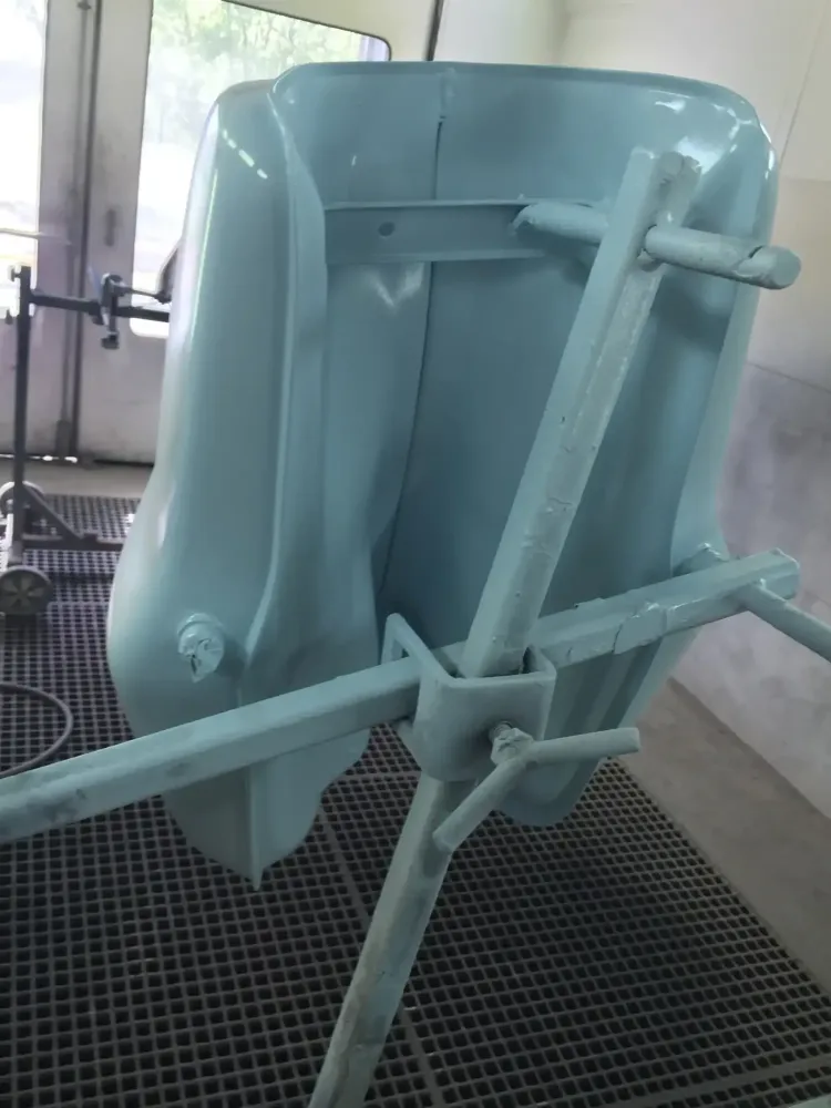 BMW Café Racer – Peinture réservoir, déco strip (Nantes 44) (6)