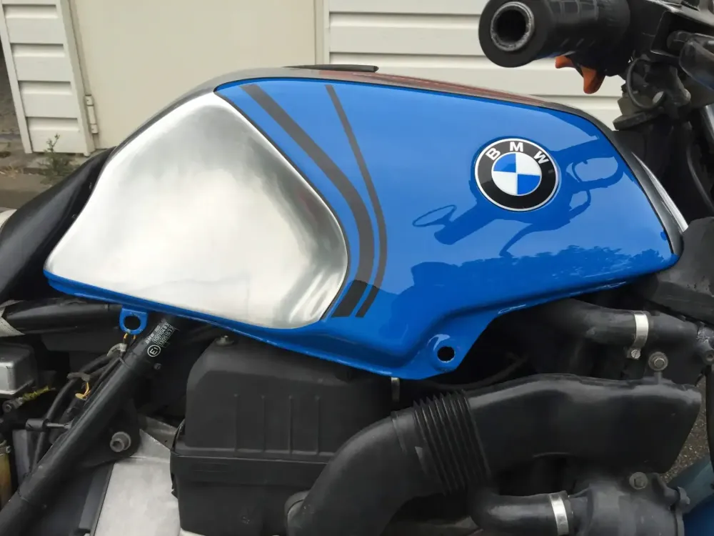 BMW Café Racer – Réservoir alu poly & déco (Nantes 44) (2)