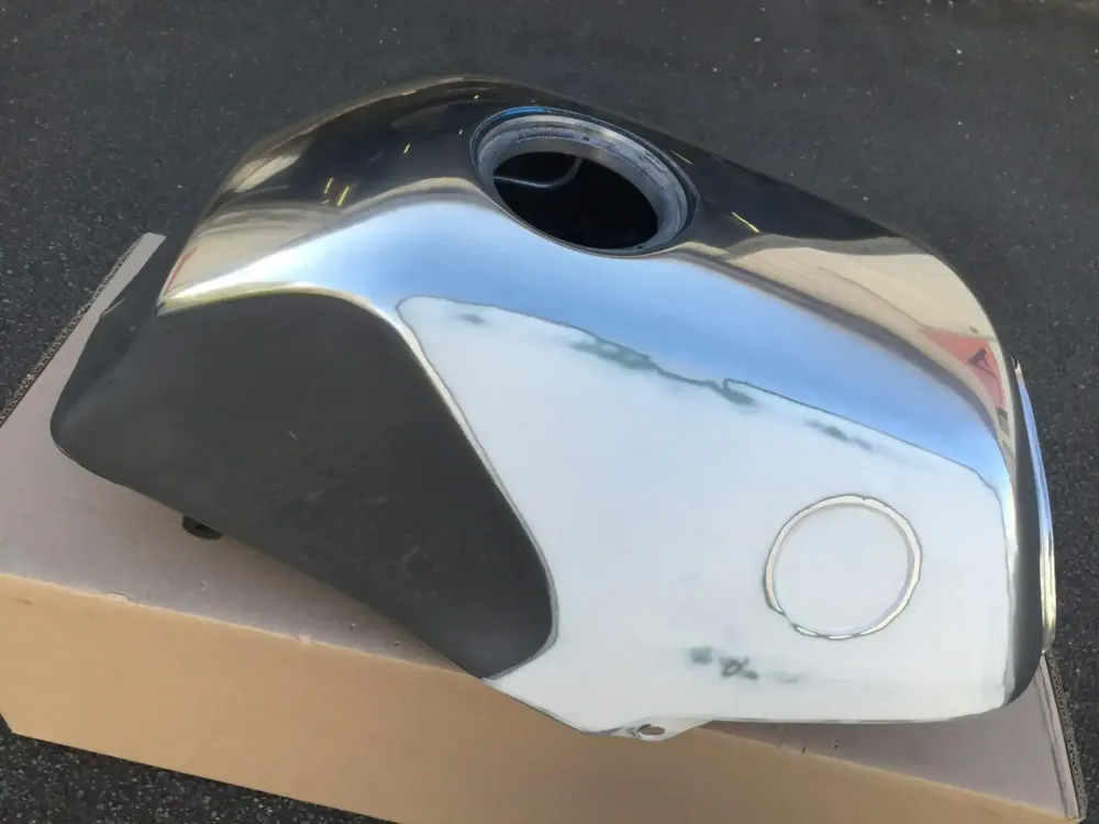 BMW Café Racer – Réservoir alu poly & déco (Nantes 44) (6)