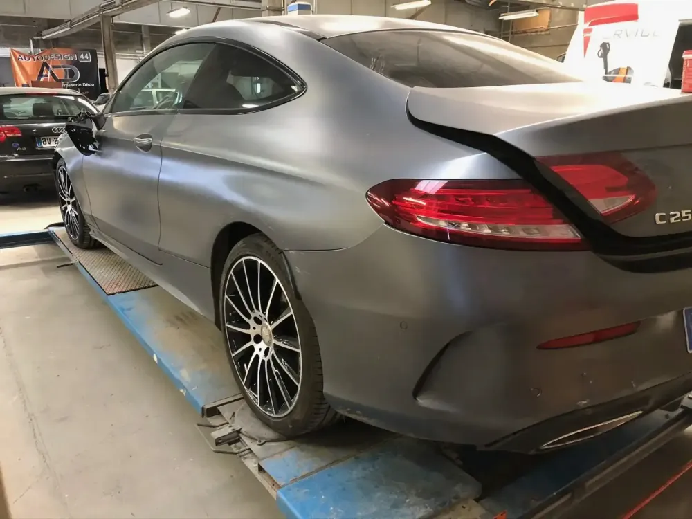 Coupé Mercedes C250 AMG – Peinture complète mate (7)