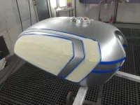 Honda Café Racer – Redressage réservoir & déco (6)