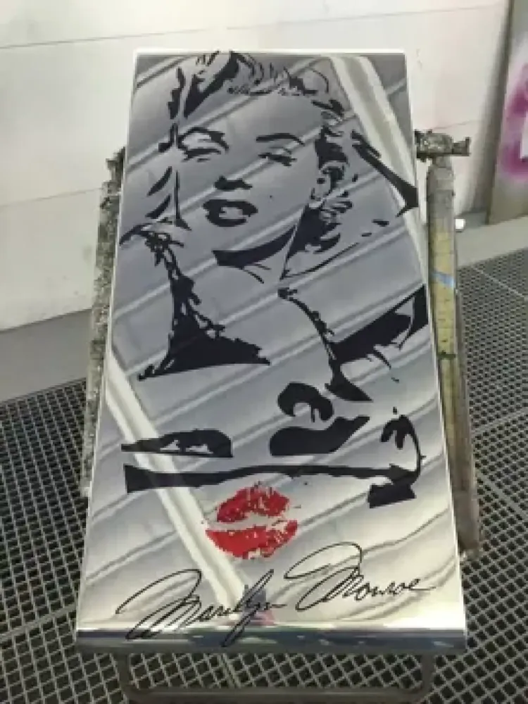 Table basse Marilyn Monroe – Chrome couleur (44)-6
