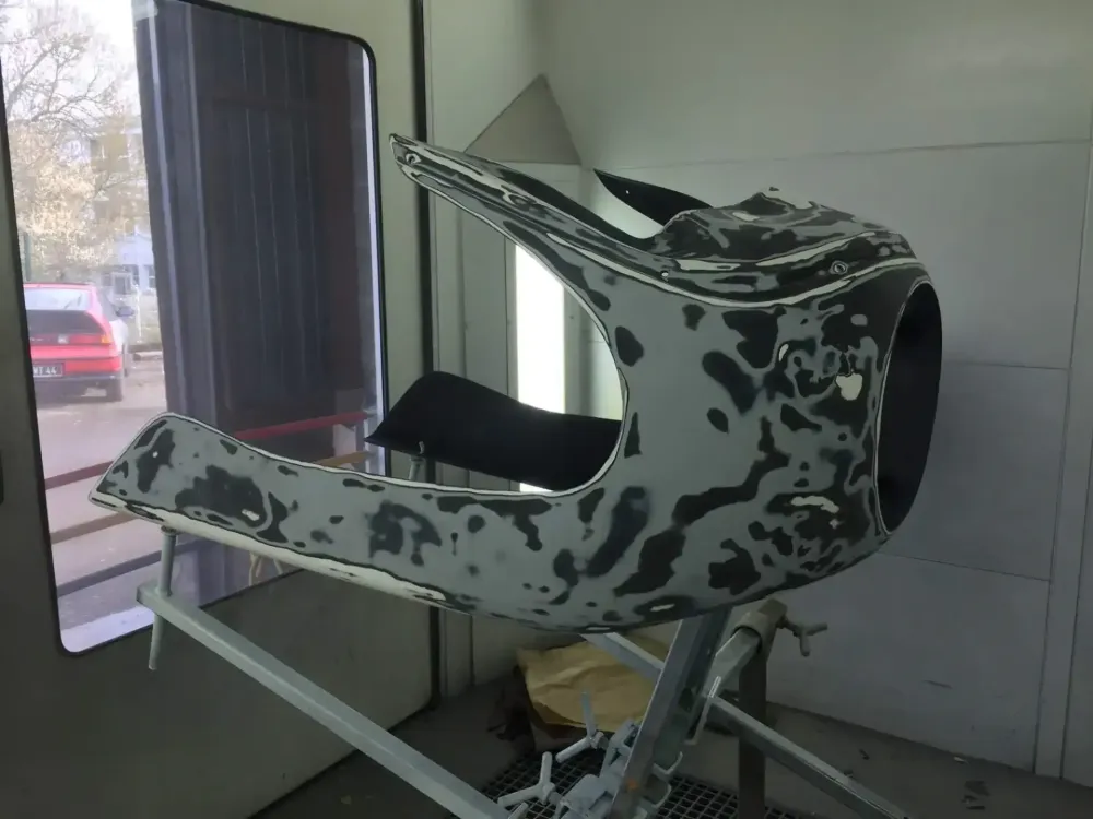 Honda Bol d’Or – Café Racer noir mat & or (8)