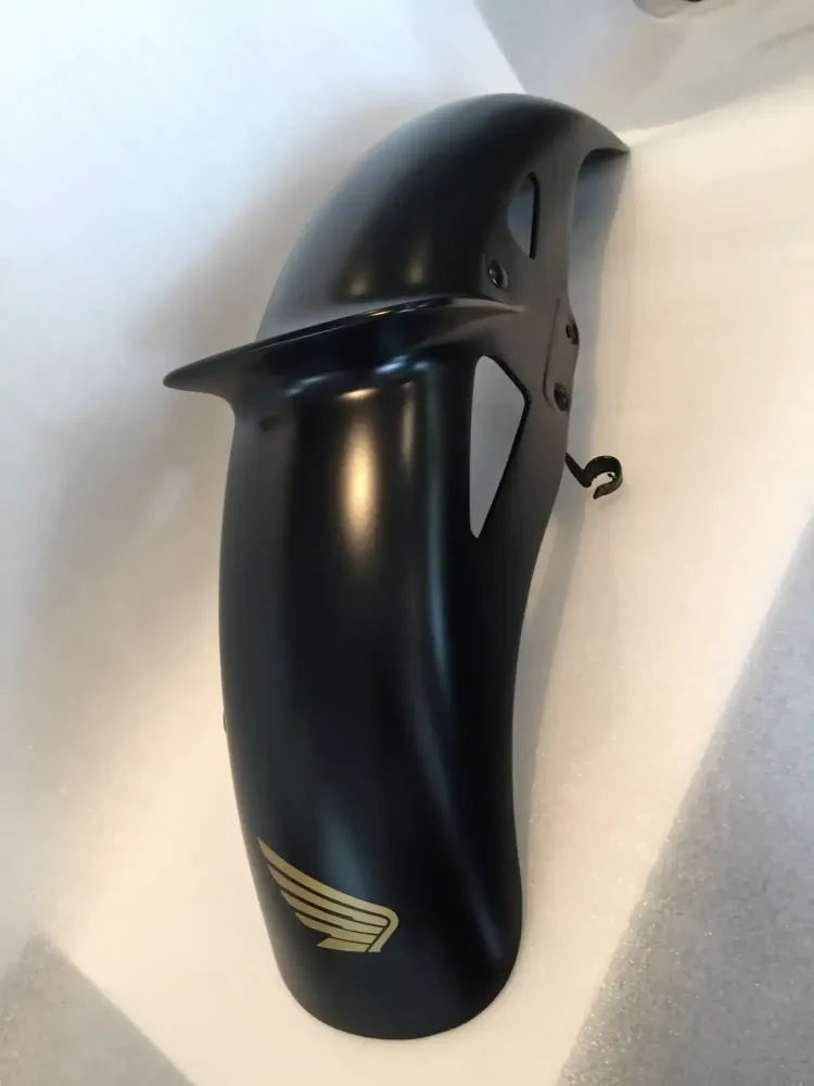 Honda Bol d’Or – Café Racer noir mat & or (18)