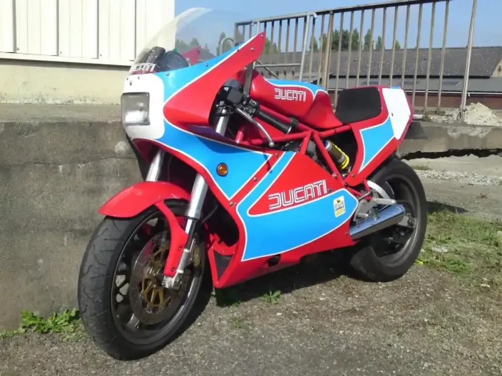 Ducati – Peinture Café Racer teinte d’origine