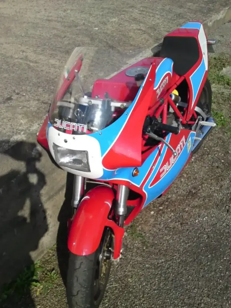 Ducati – Peinture Café Racer teinte d’origine (2)