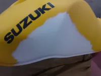 SUZUKI 650 SV réparation reservoir et flancs (1)