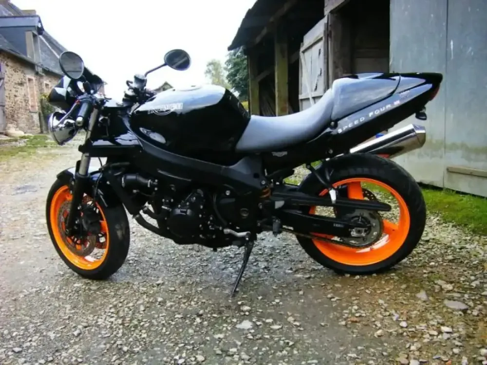 Triumph Speed Four – Peinture jantes