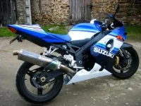 Suzuki GSXR 750 – Réparation & peinture d’origine