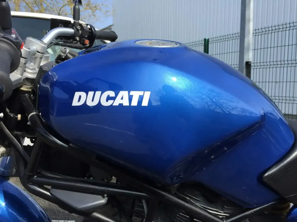 Ducati – Redressage réservoir et peinture moto (44)