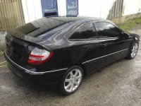 Coupé Mercedes C220 – Réparation et peinture complète (6)