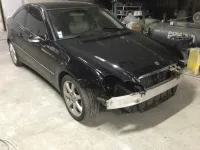 Coupé Mercedes C220 – Réparation et peinture complète (7)