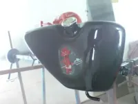 Harley Davidson Décoration Diablotin rouge et damier (5)