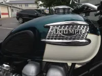 Triumph – Peinture chrome restauration -2