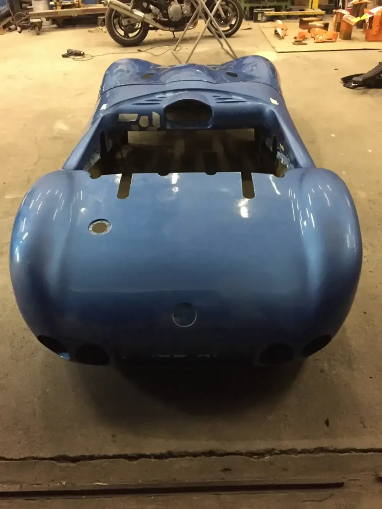 Ginetta G20 – Modification et peinture complète (10)