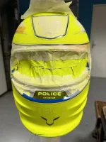 Casque Hamilton Mercedes 2022 – Jaune fluo mat (1)