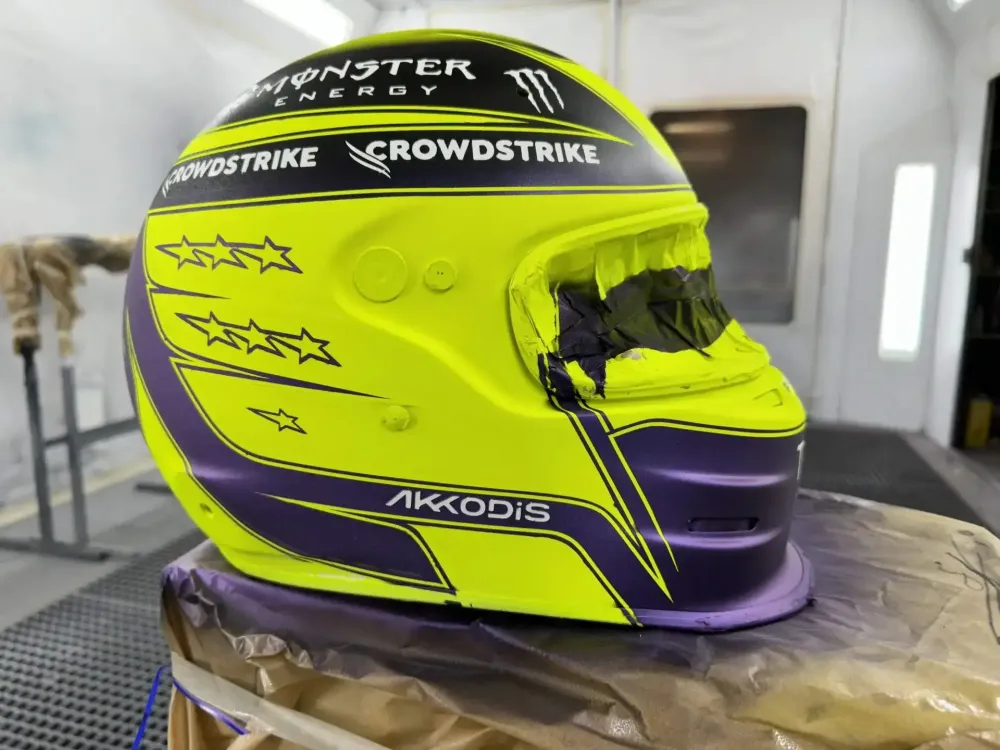 Casque Hamilton Mercedes 2022 – Jaune fluo mat (25)