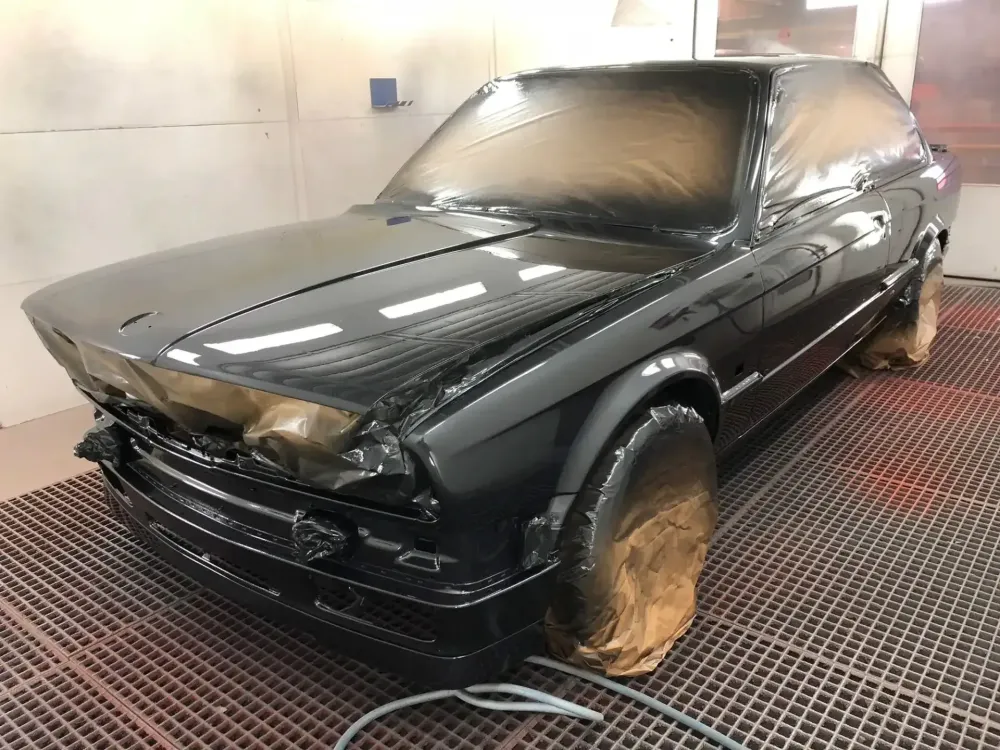BMW E30 – Restauration et peinture complète (10)