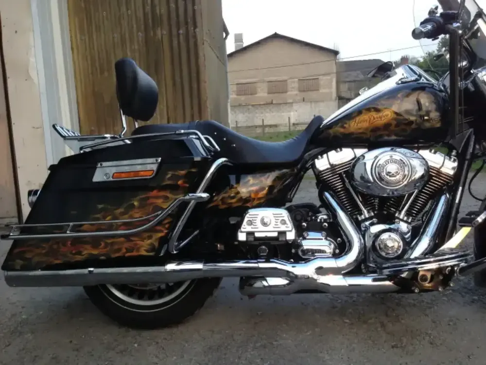 Harley Davidson – Aérographie tête de mort flamming (11)