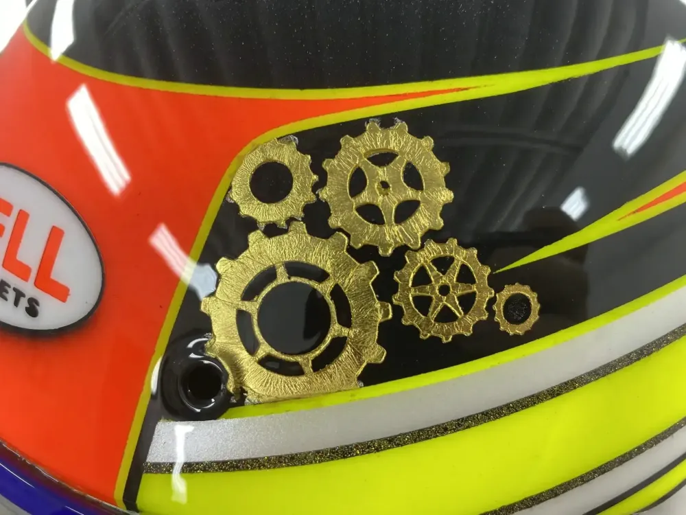 Casque karting – Fluo mat brillant & feuilles d’or (17)