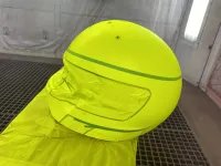 Casque karting – Fluo mat brillant & feuilles d’or (4)