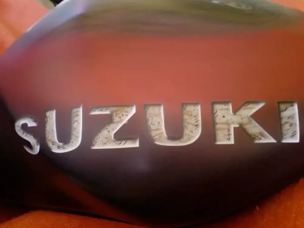 Airbrush métal – Réservoir publicitaire (4)