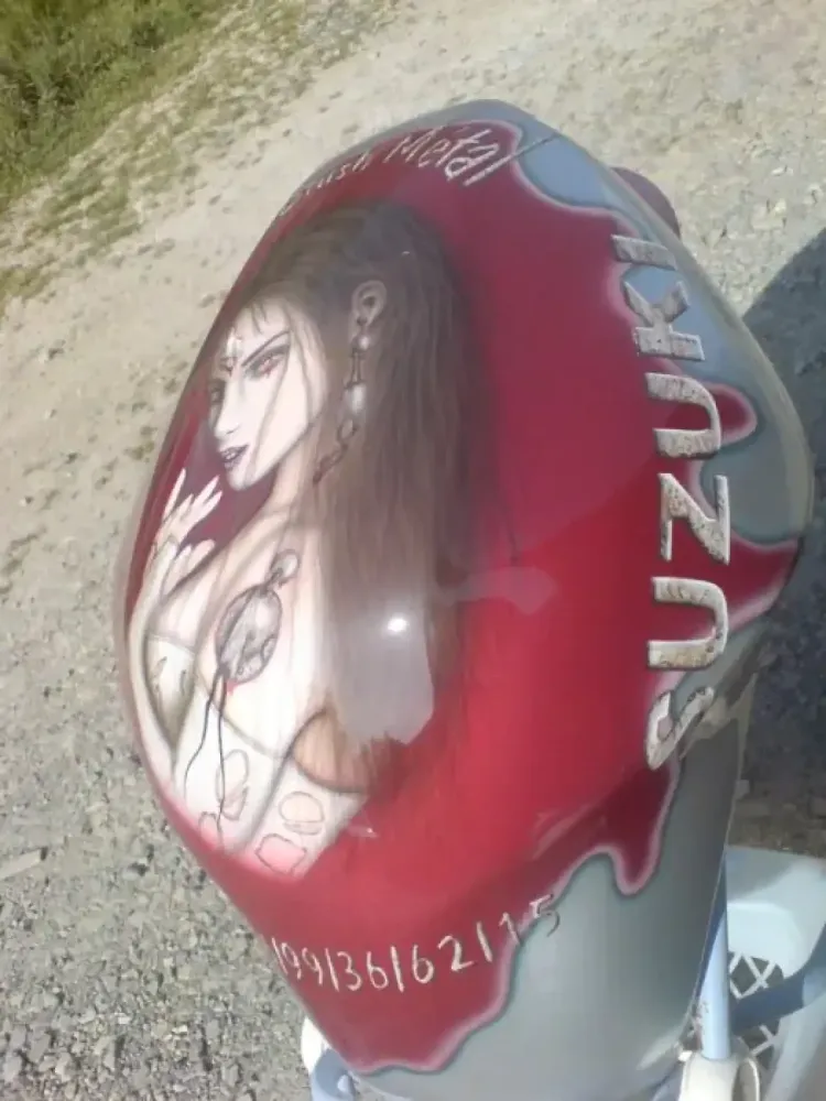 Airbrush métal – Réservoir publicitaire (17)