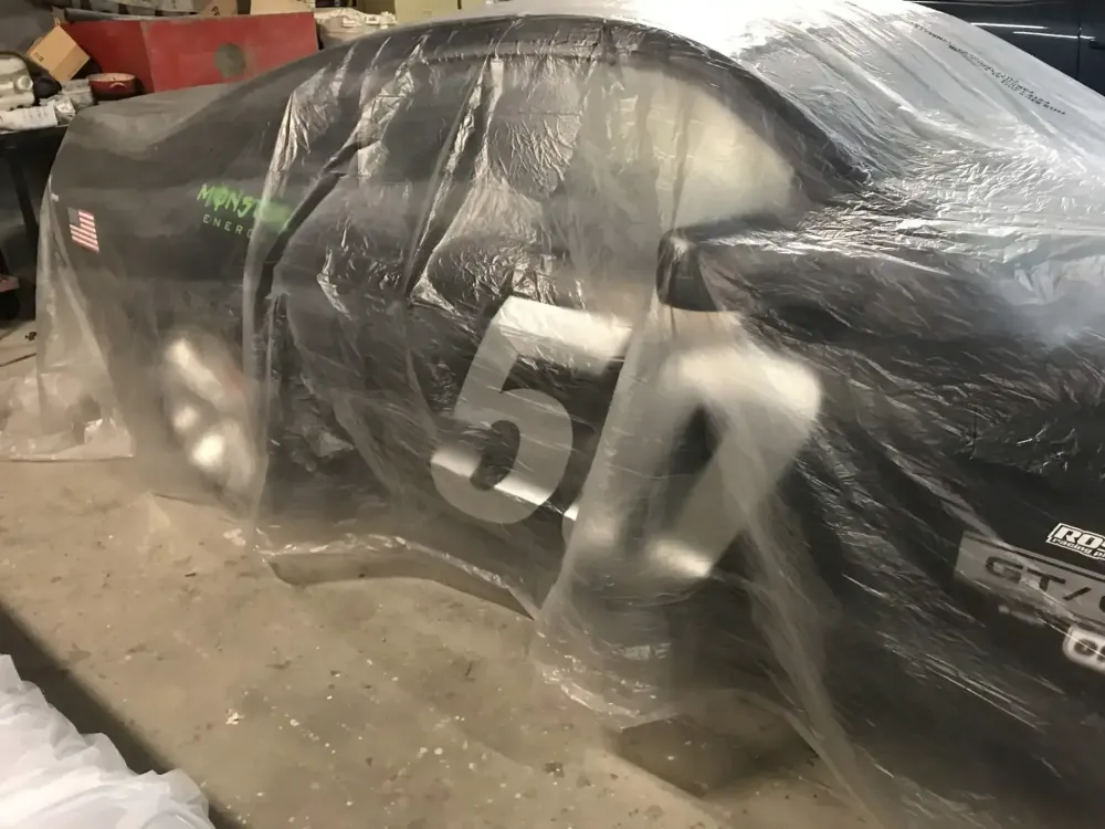 Mustang – Aérographie drapeau américain & aigle-2