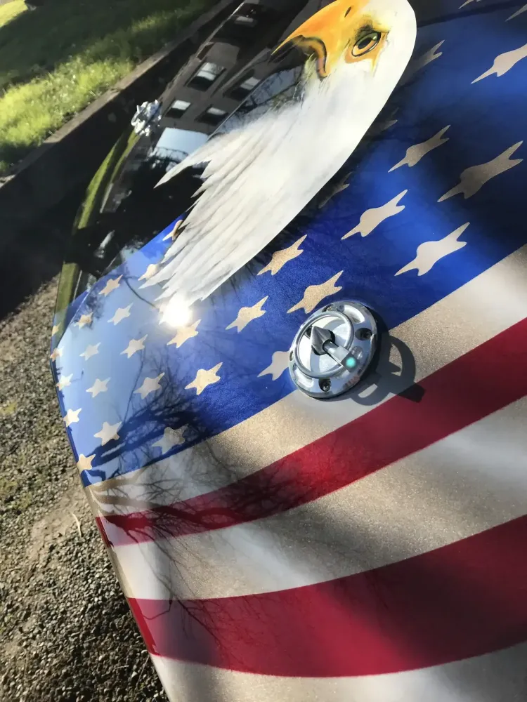 Mustang – Aérographie drapeau américain & aigle-50