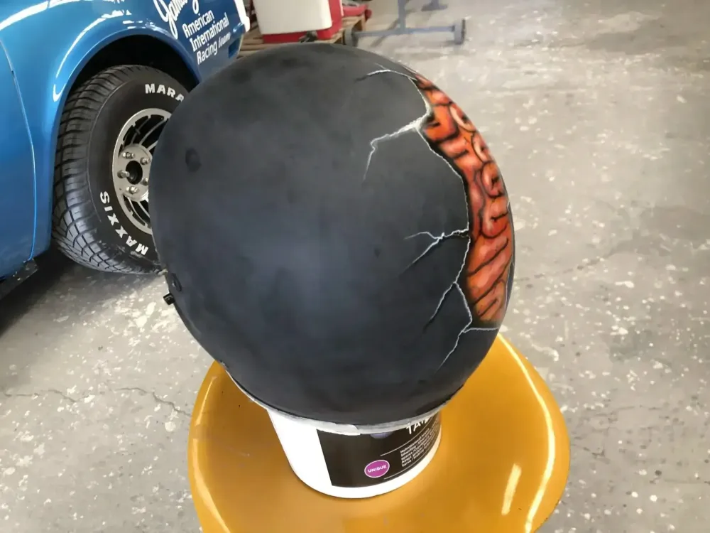 Casque – Aérographie mâchoire & cervelle (21)